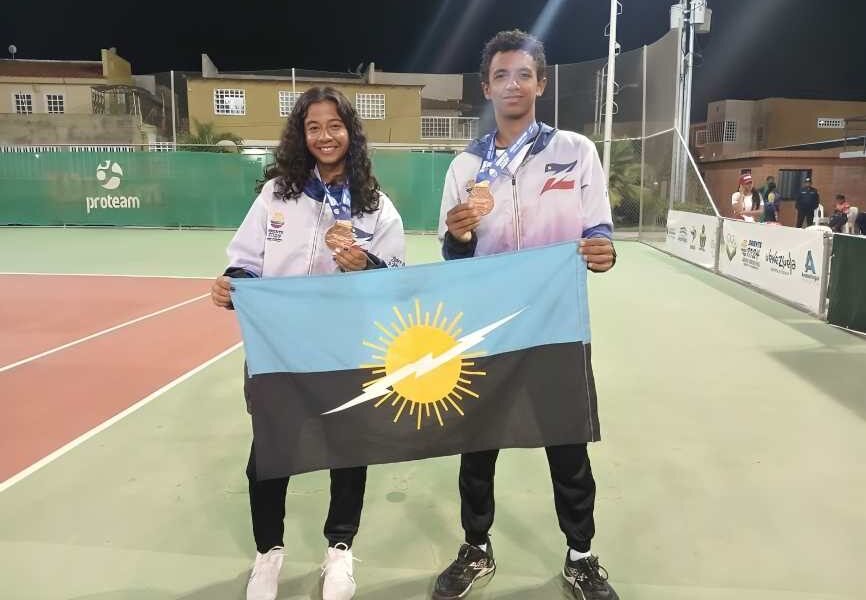 Hermanos Gamboa recibieron su medalla de bronce en los Juegos Deportivos Nacionales