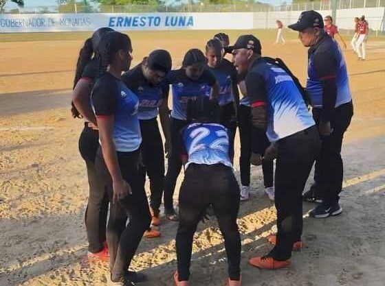 Jugadoras zulianas de kickingball pelearán por el bronce en los Juegos Deportivos Nacionales