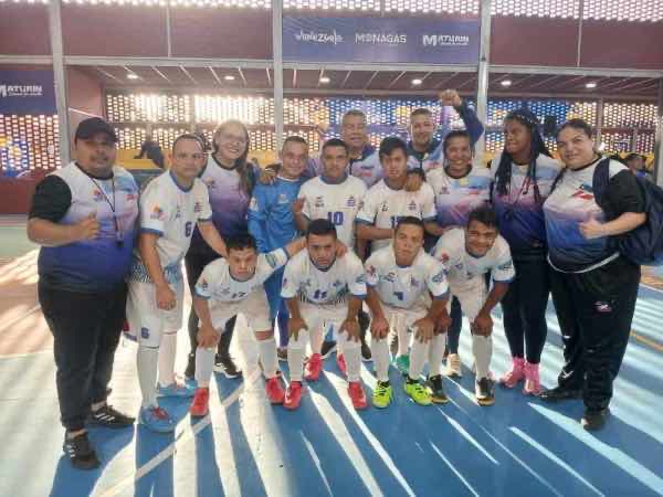 Fútbol Sala avanza a cuartos de final en los Paranacionales